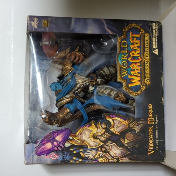 NIB World of Warcraft Vindicator Maraad Deluxe Collector Figure - Picture 1 of 2